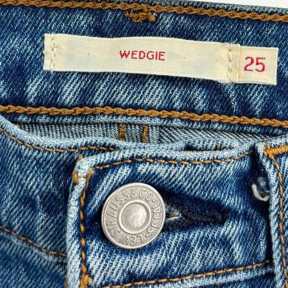 Levi's Blue These Dreams Wedgie Icon Fit Jeans - Picture 9 of 11